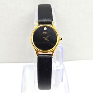Rare Womens Vintage Pulsar Gold Tone Watch Y150-0A70 Leather Band NEW BATTERY